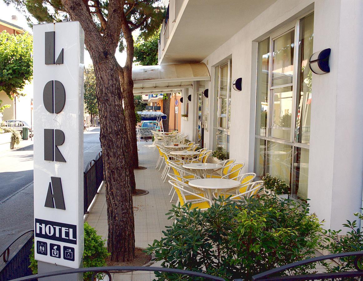 Hotel Lora Rimini Eksteriør billede